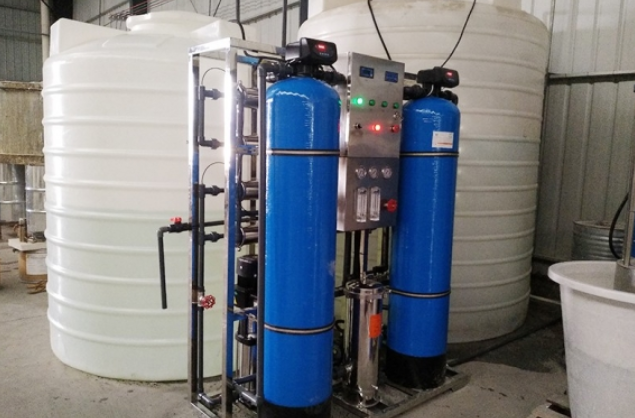 工業<a href=http://m.rvrgs.cn/fstcjssb/ target=_blank class=infotextkey>反滲透凈水設備</a>