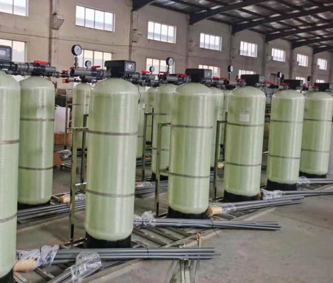 <a href=http://m.rvrgs.cn/rhsclsb/ target=_blank class=infotextkey>軟化水處理設(shè)備</a> 倉庫展示圖